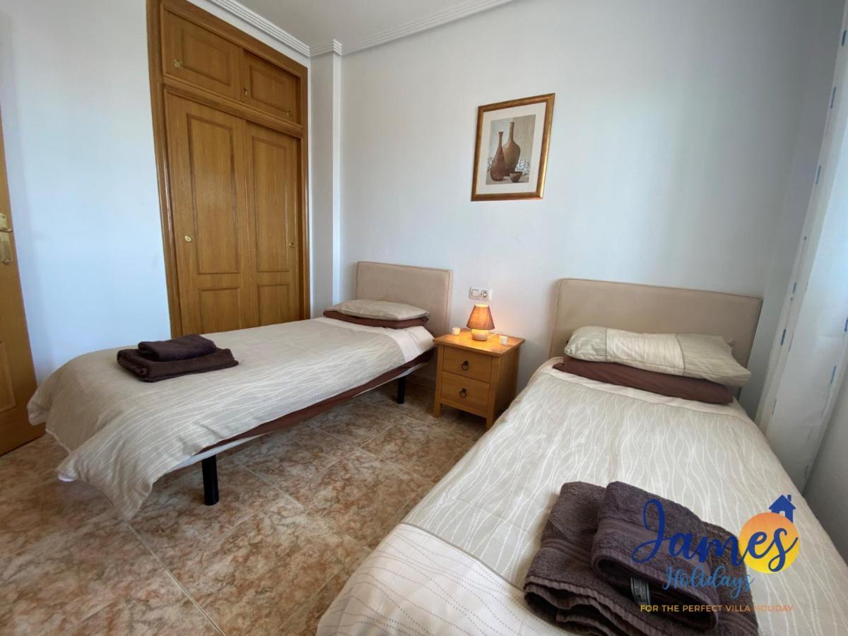 La Cinuelica, R3 1St Floor Apartment Com Pool L129 ตอร์เรเวียคา ภายนอก รูปภาพ